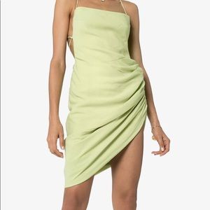 square neck
spaghetti straps
gathered detailing